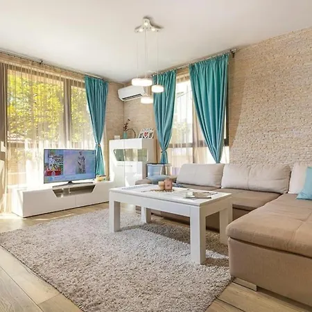 Brand New Apartment, 10 Minutes To Center * Plovdiv