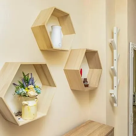 Brand New Apartment, 10 Minutes To Center *