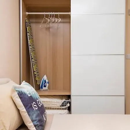 Brand New Apartment, 10 Minutes To Center *