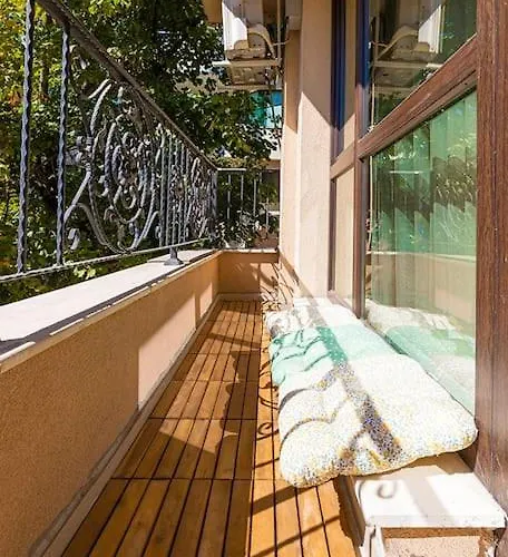 2br ,10 Minutes Walk To Center Φιλιππούπολη