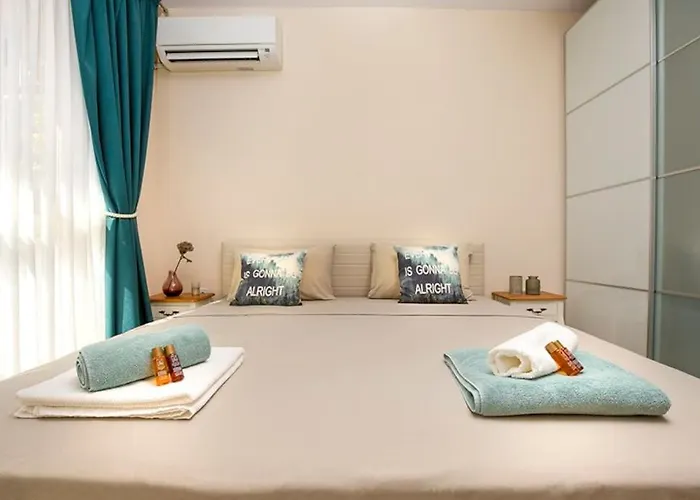 2br ,10 Minutes Walk To Center Διαμέρισμα Φιλιππούπολη